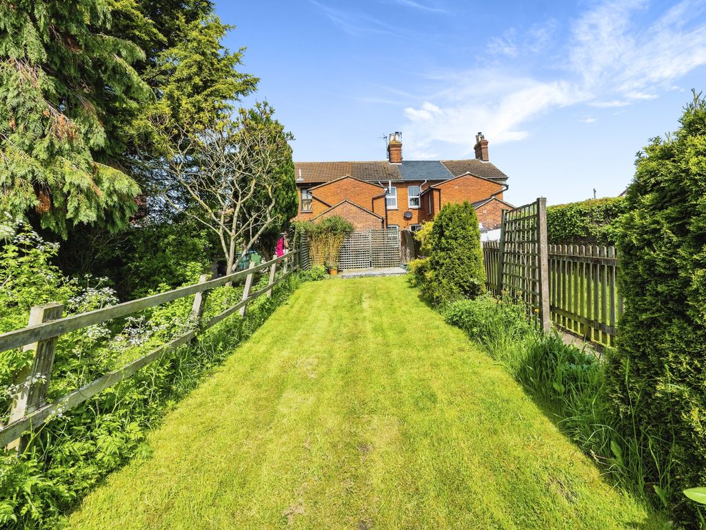 2 bed terraced house for sale in Ledburn, Leighton Buzzard LU7, £280,000