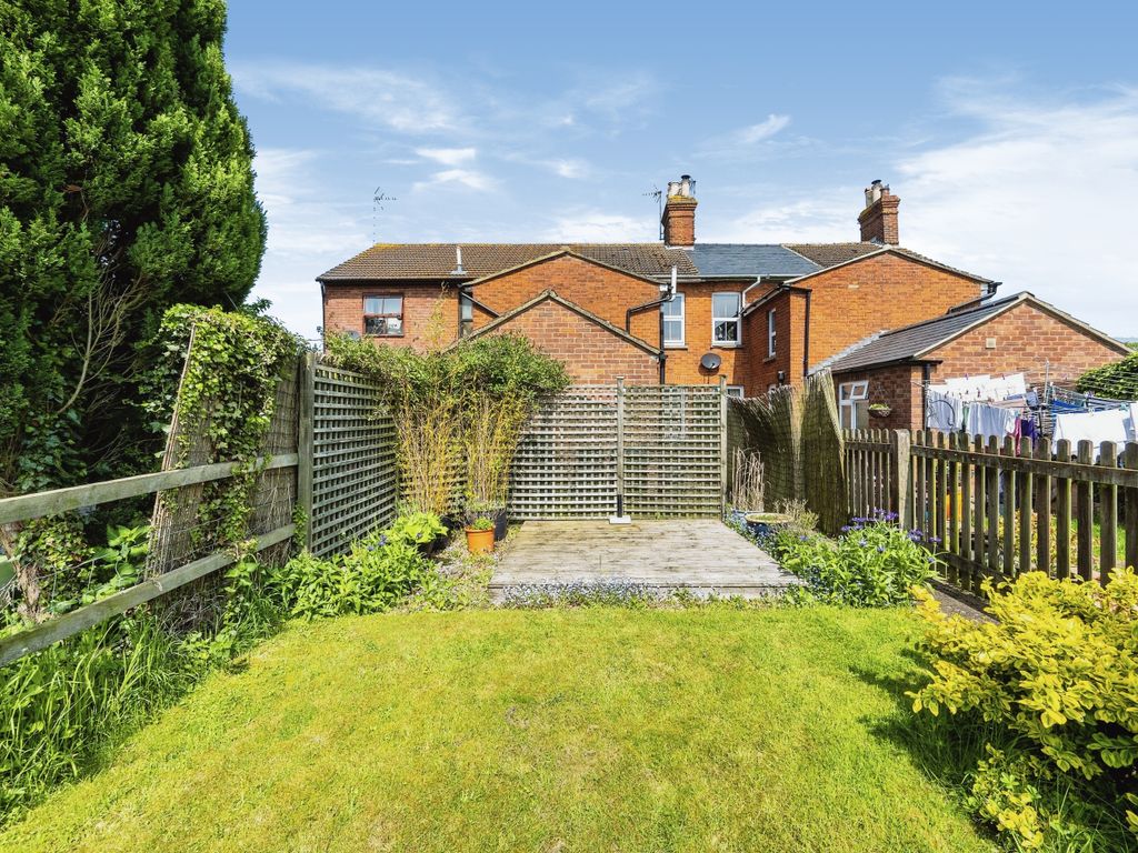 2 bed terraced house for sale in Ledburn, Leighton Buzzard LU7, £280,000