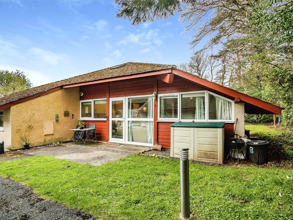 2 bed bungalow for sale in Orchard Lodge, Llanteglos Estate, Llanteg SA67, £80,000