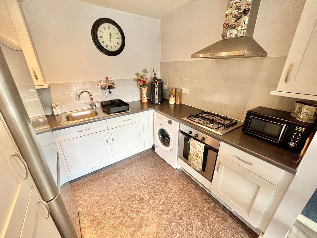 1 bed flat for sale in London Road, Dunstable LU6, £103,950