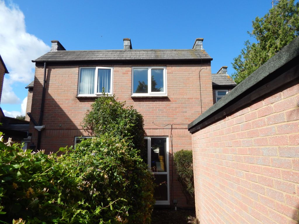 3 bed semi-detached house for sale in St Margaret