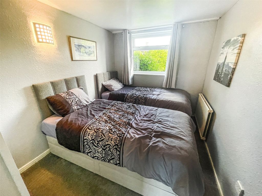 3 bed bungalow for sale in Pendre Walk, Tywyn, Gwynedd LL36, £179,950