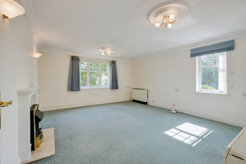 2 bed flat for sale in Pegasus Lodge (Ferndown), Ferndown BH22, £205,000