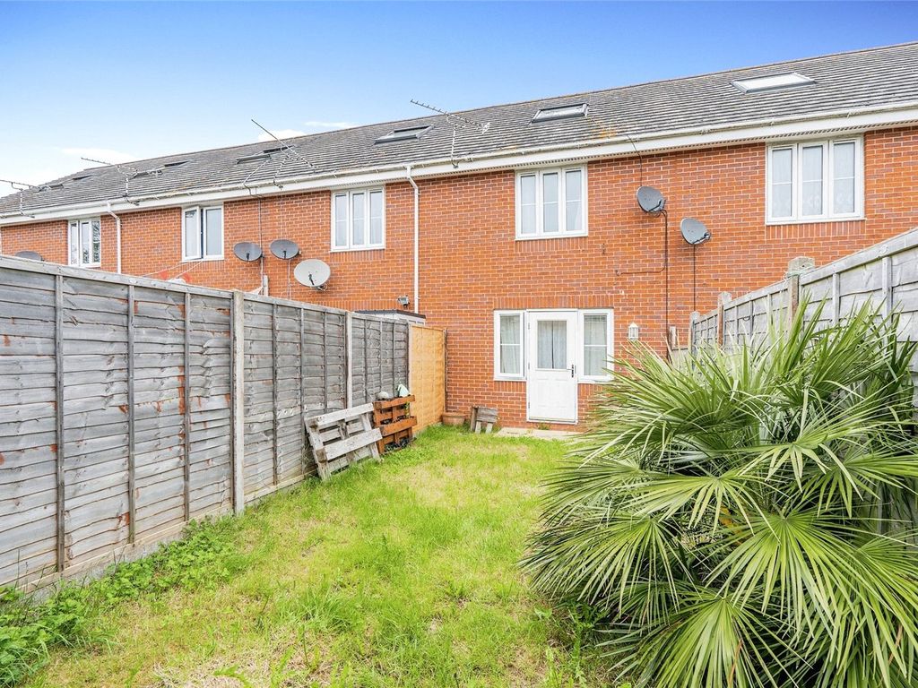 3 bed terraced house for sale in Beasant Close, Portsmouth PO3, £270,000