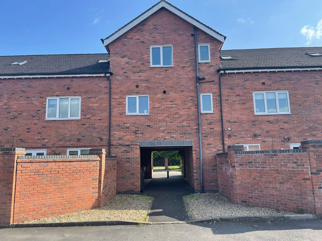 2 bed mews house for sale in Sunnymill Drive, Sandbach CW11, £195,000