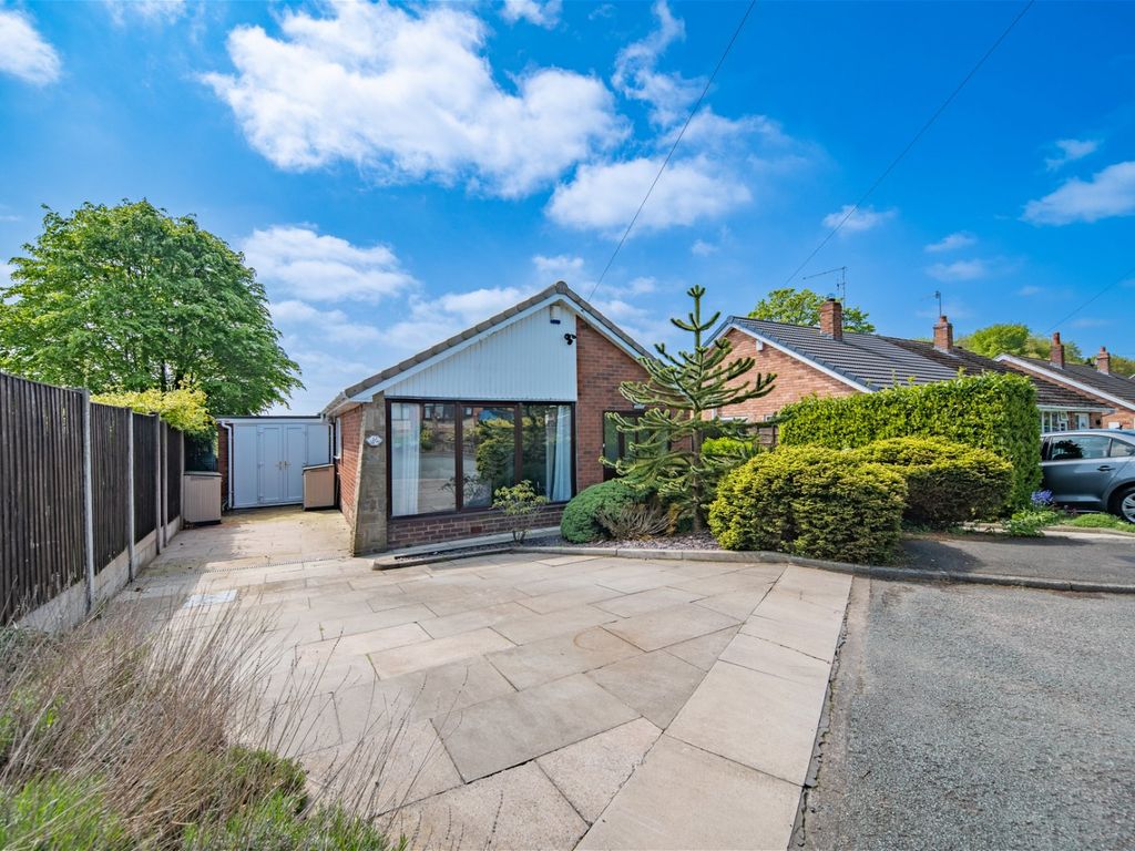 3 bed bungalow for sale in Marlborough Crescent, Endon ST9, £285,000