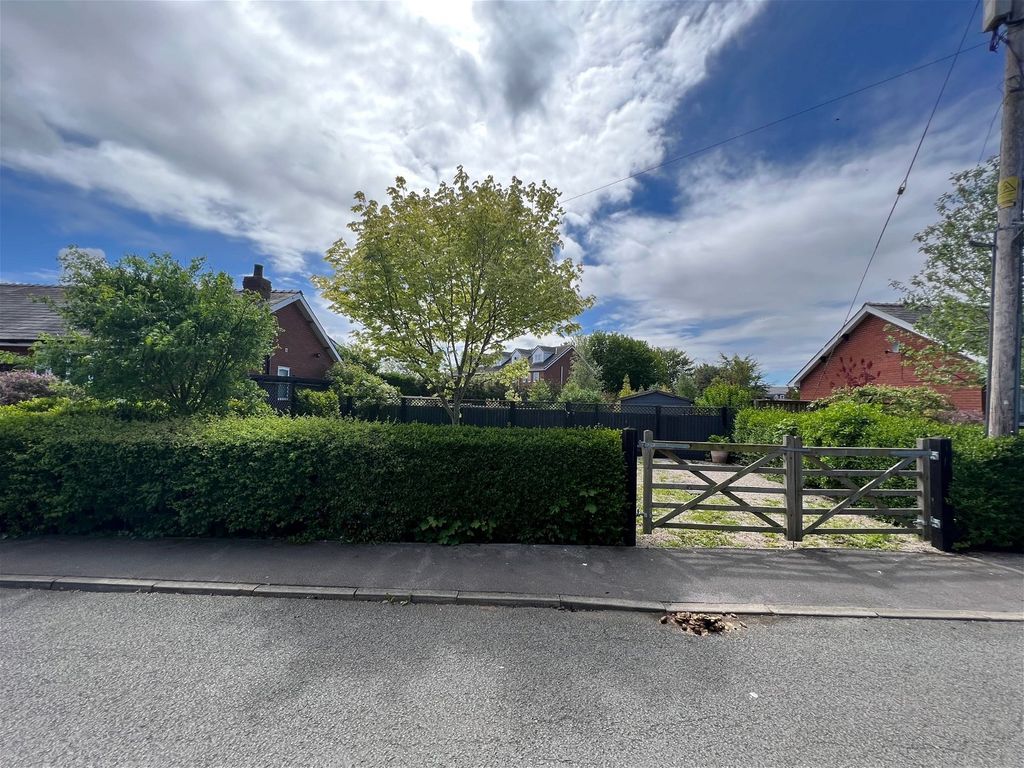 Land for sale in Charnleys Lane, Banks PR9, £130,000
