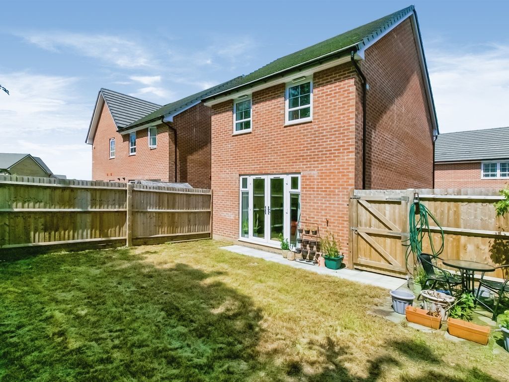 3 bed detached house for sale in South View, Boverton, Llantwit Major CF61, £260,000