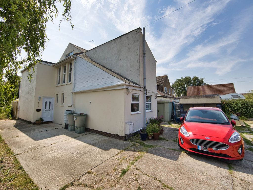 3 bed end terrace house for sale in Glack Road, Deal CT14, £325,000