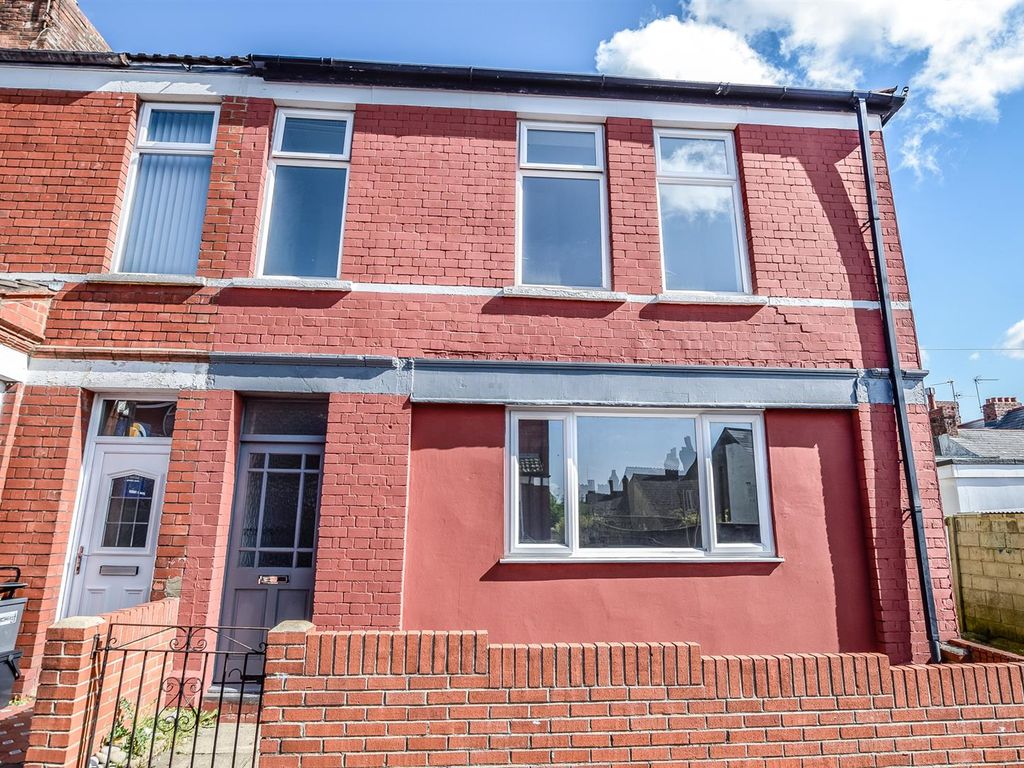 4 bed end terrace house for sale in Castle Street, Barry CF62, £237,500