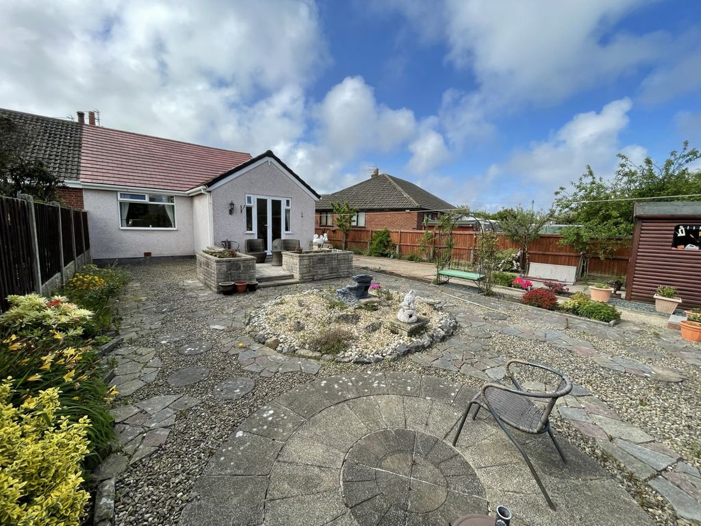 3 bed bungalow for sale in Coniston Avenue, Knott End On Sea FY6, £180,000