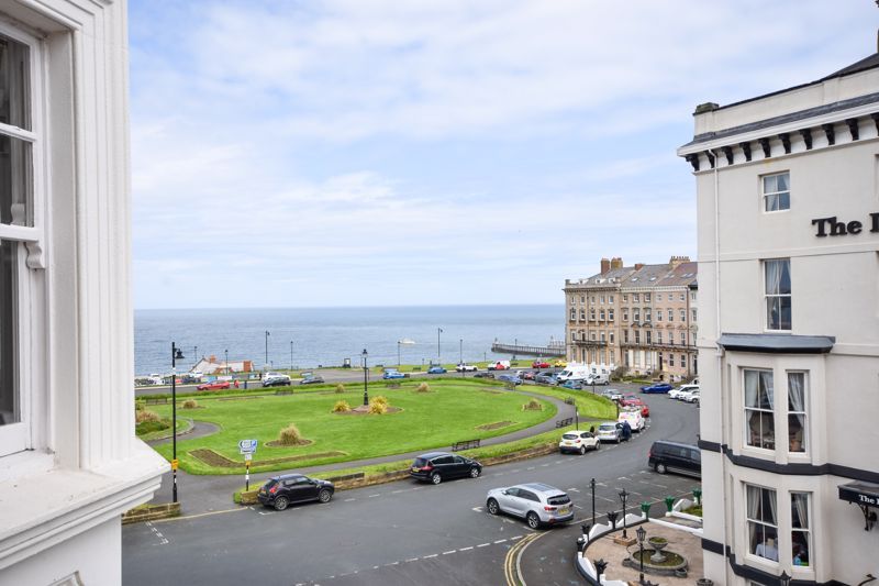 2 bed flat for sale in Crescent Avenue, Whitby YO21, £315,000