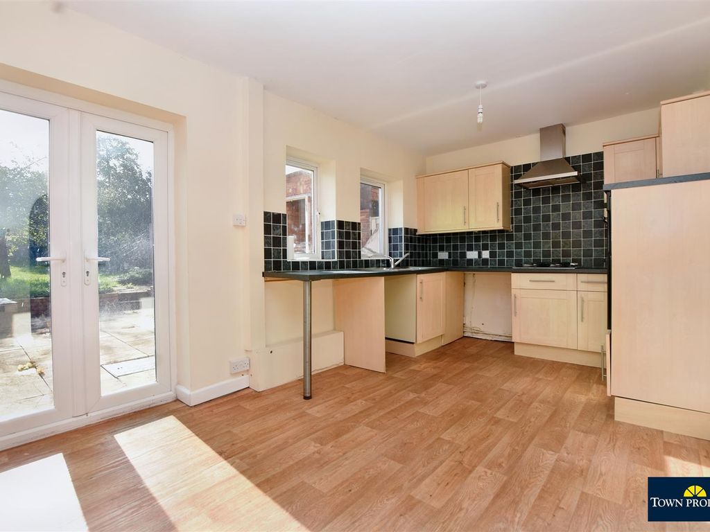 2 bed terraced house for sale in Crawley Crescent, Eastbourne BN22, £235,000