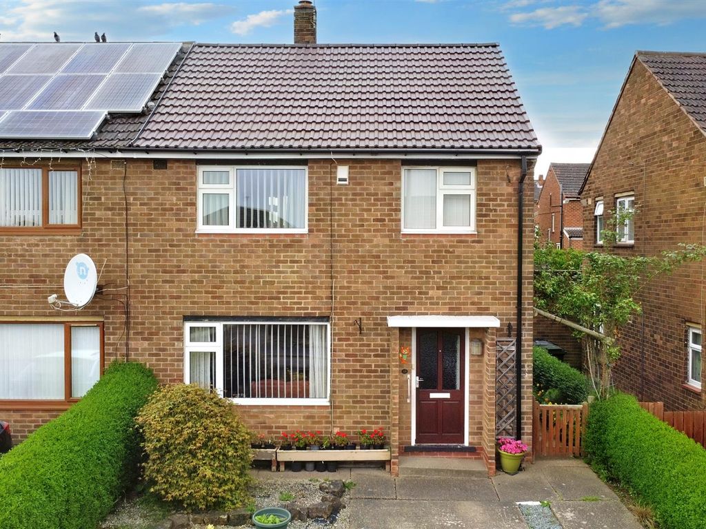 3 bed semi-detached house for sale in Bagnall Avenue, Arnold, Nottingham NG5, £195,000
