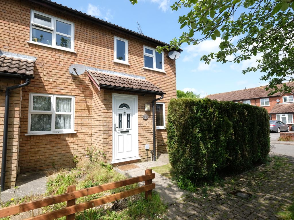 2 bed end terrace house for sale in Acorn Close, Marchwood SO40, £254,000