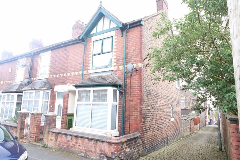 3 bed town house for sale in Leonard Street, Burslem, Stoke-On-Trent ST6, £98,500