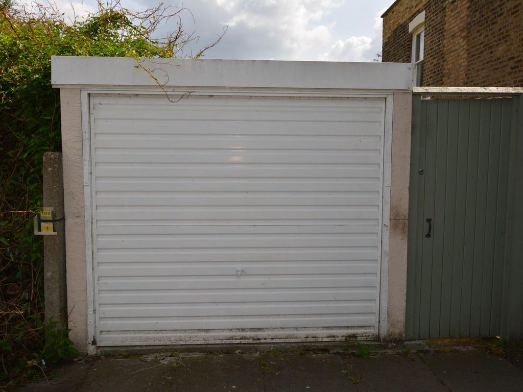 Parking/garage for sale in 43 Sunnyside Road, Ealing W5, £70,000