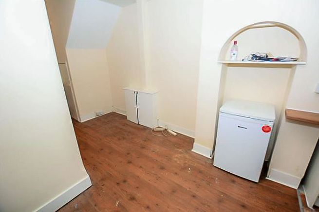 1 bed flat for sale in St. Leonards Avenue, Hove BN3, £230,000