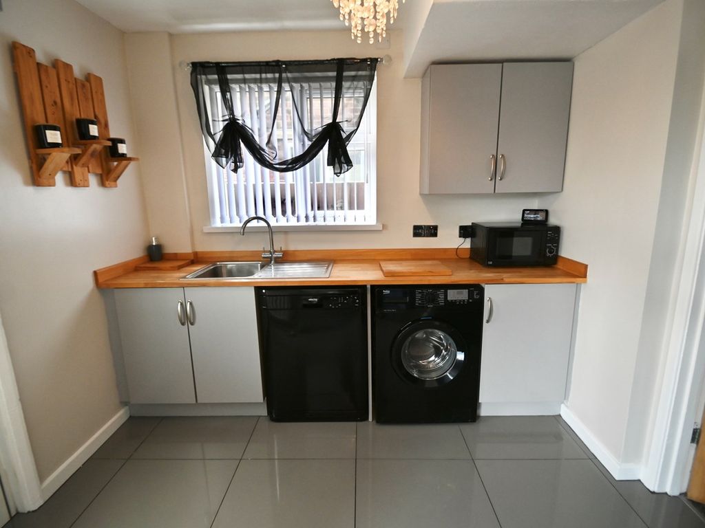 3 bed semi-detached house for sale in Coronation Avenue, Misson, Doncaster DN10, £195,000