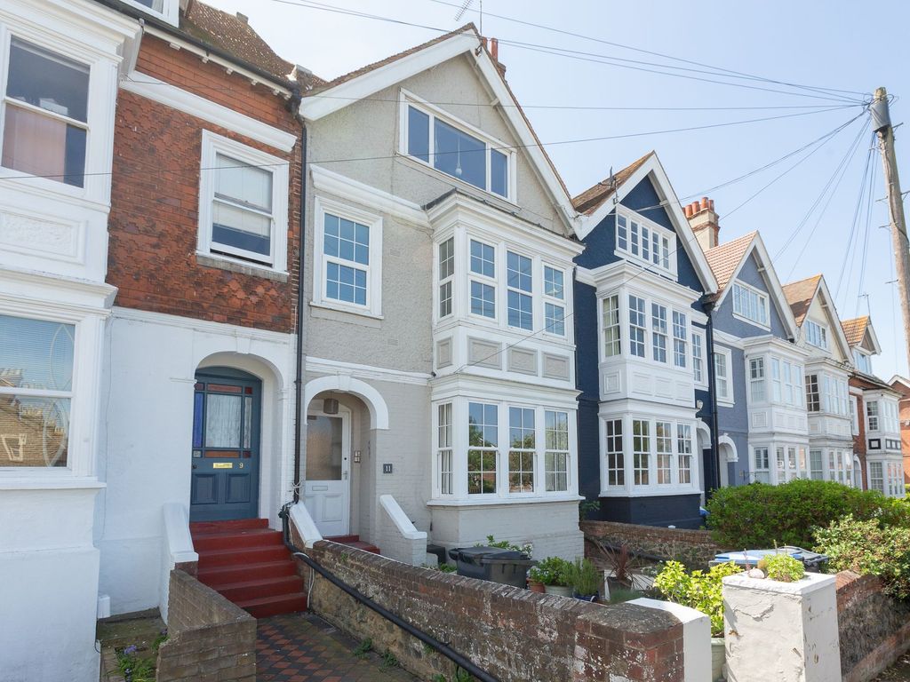 1 bed flat for sale in Westgate Bay Avenue, Westgate-On-Sea CT8, £140,000