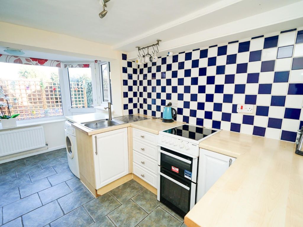 2 bed terraced house for sale in High Street, Wing, Leighton Buzzard LU7, £225,000