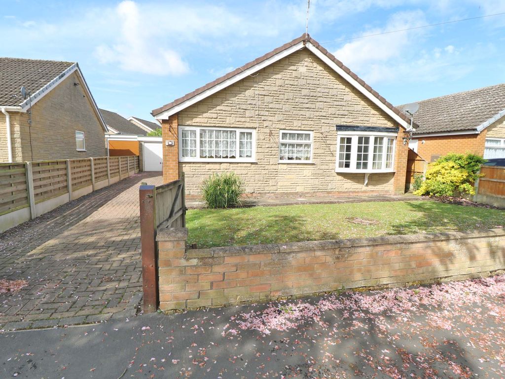 3 bed detached bungalow for sale in Woodland Way, Epworth, Doncaster DN9, £229,950