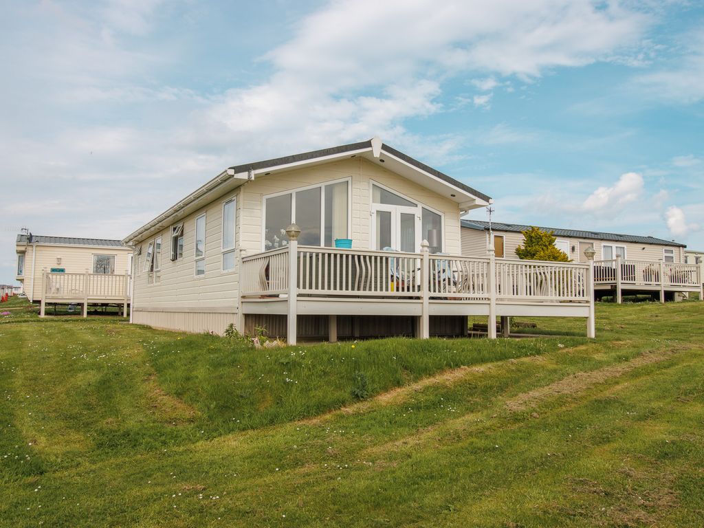 2 bed lodge for sale in Spruce Ridge, Blue Dolphin Holiday Centre, Gristhorpe Bay YO14, £56,000