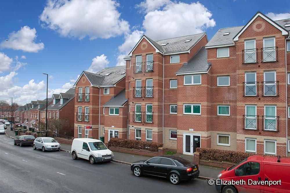 1 bed flat for sale in Swan Lane, Coventry CV2, £102,500
