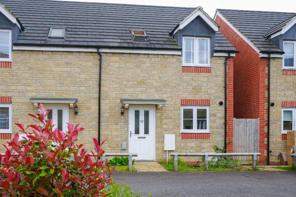 2 bed semi-detached house for sale in Hicks Close, Shrivenham, Swindon SN6, £82,500