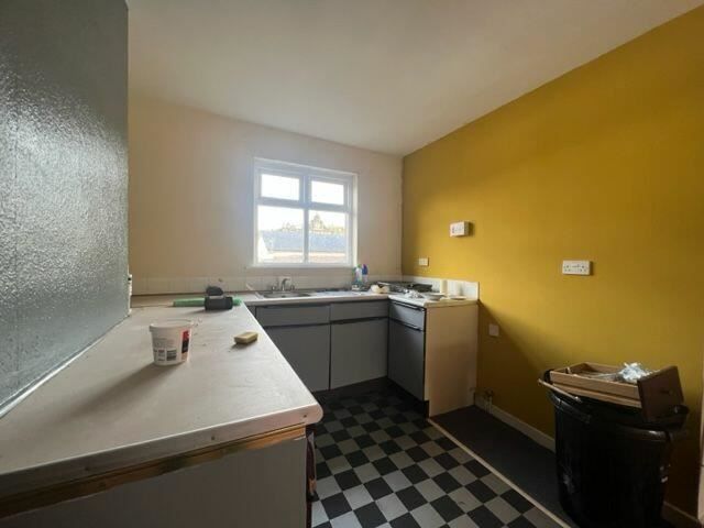 1 bed flat for sale in Broad Street, Blaenavon, Pontypool NP4, £32,000