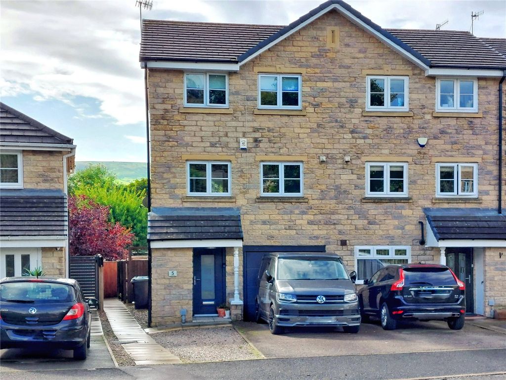 3 bed end terrace house for sale in Limewood Close, Helmshore, Rossendale BB4, £299,950