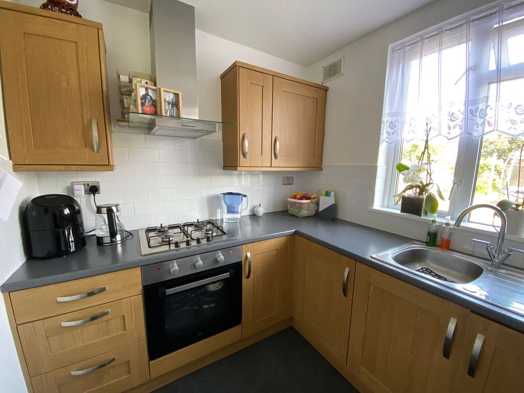 1 bed maisonette for sale in Hall Road, Dartford DA1, £205,000