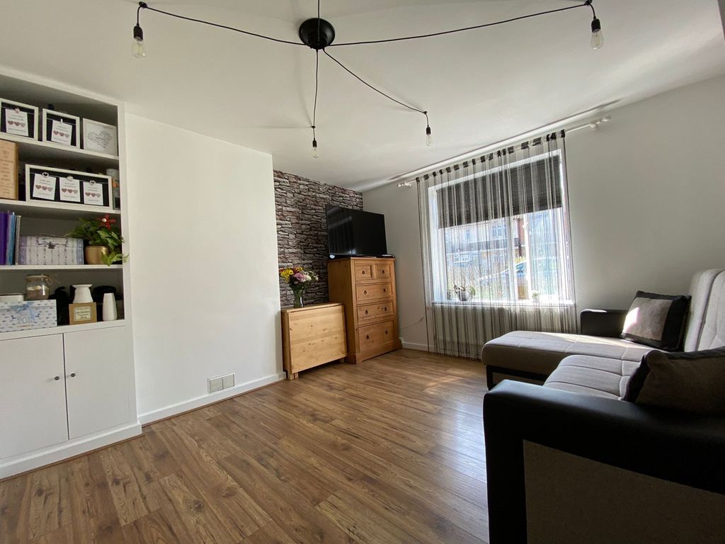 1 bed maisonette for sale in Hall Road, Dartford DA1, £205,000