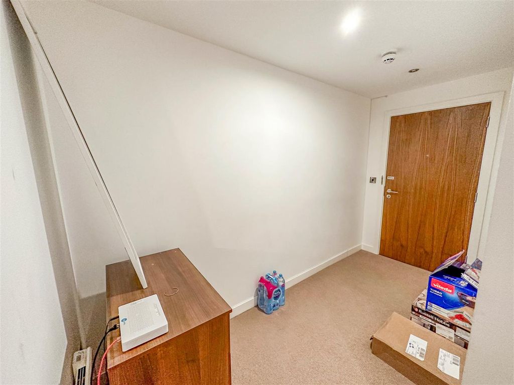 1 bed flat for sale in Sackville Street, Barnsley S70, £110,000