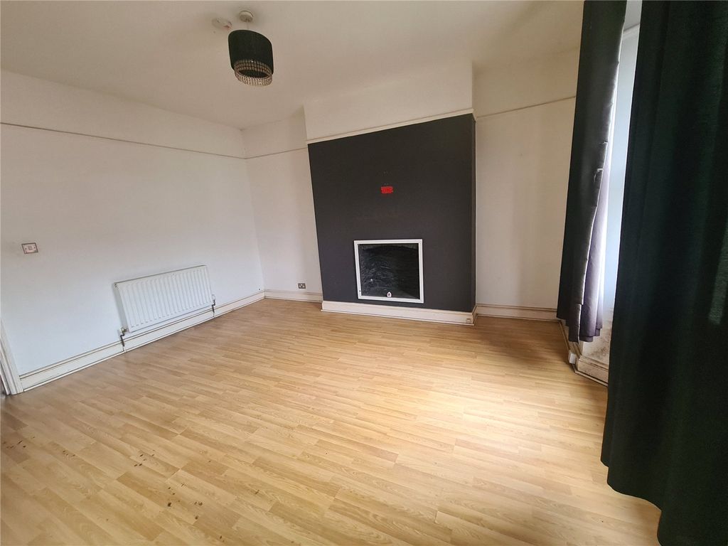 1 bed flat for sale in Garfield Terrace, Plymouth, Devon PL1, £70,000