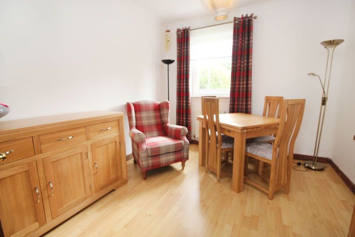 3 bed terraced house for sale in Lingley Avenue, Airdrie ML6, £105,000