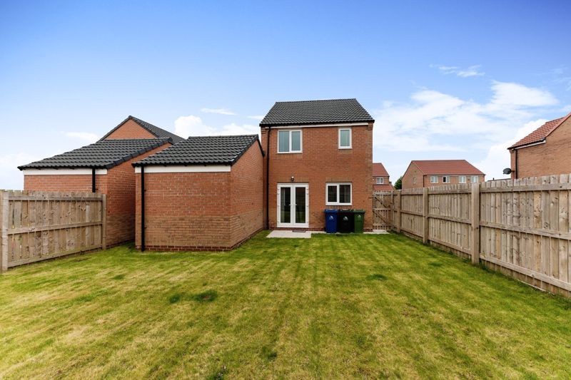 3 bed detached house for sale in Jersey Place, Immingham DN40, £185,000