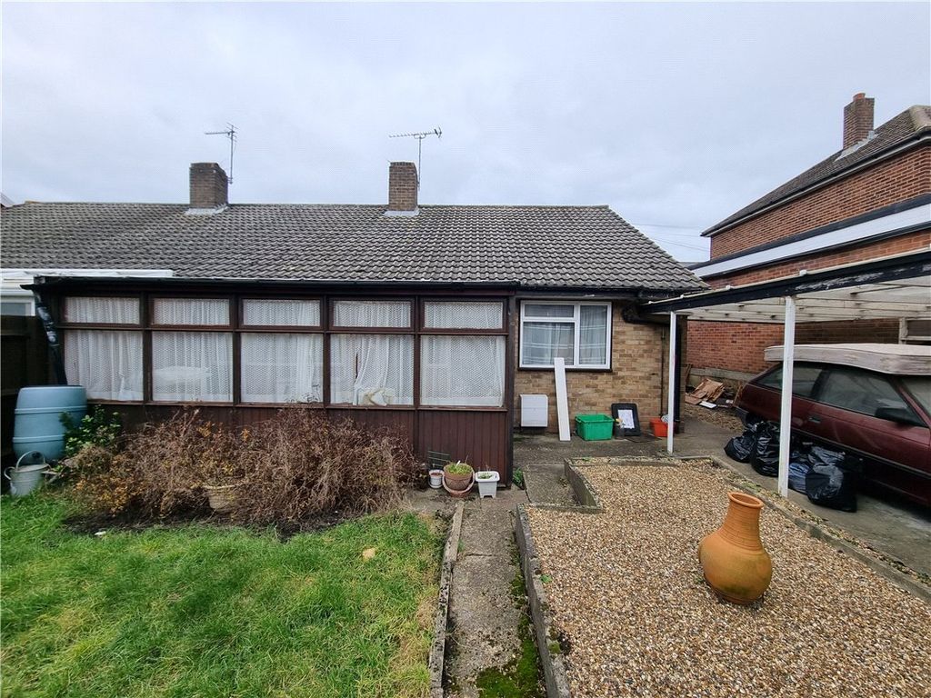 2 bed bungalow for sale in Hearns Road, St Mary Cray, Kent BR5, £325,000