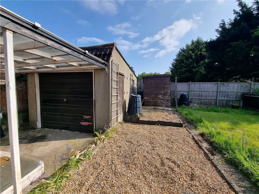 2 bed bungalow for sale in Hearns Road, St Mary Cray, Kent BR5, £325,000