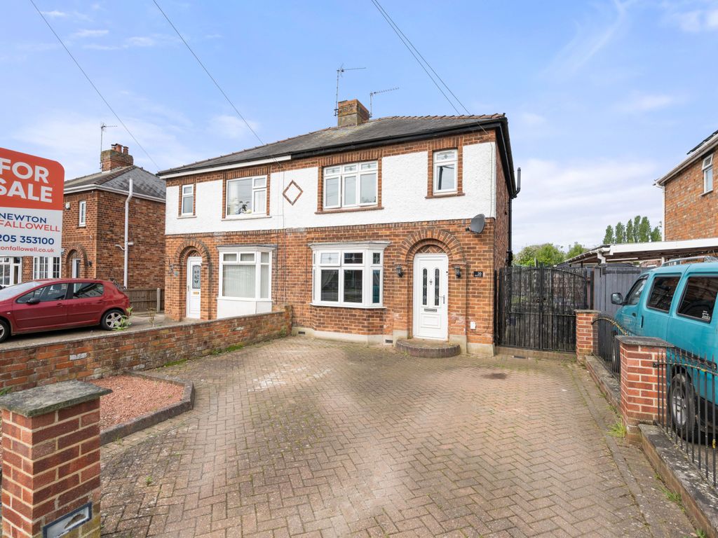 4 bed semi-detached house for sale in Hessle Drive, Boston PE21, £189,950