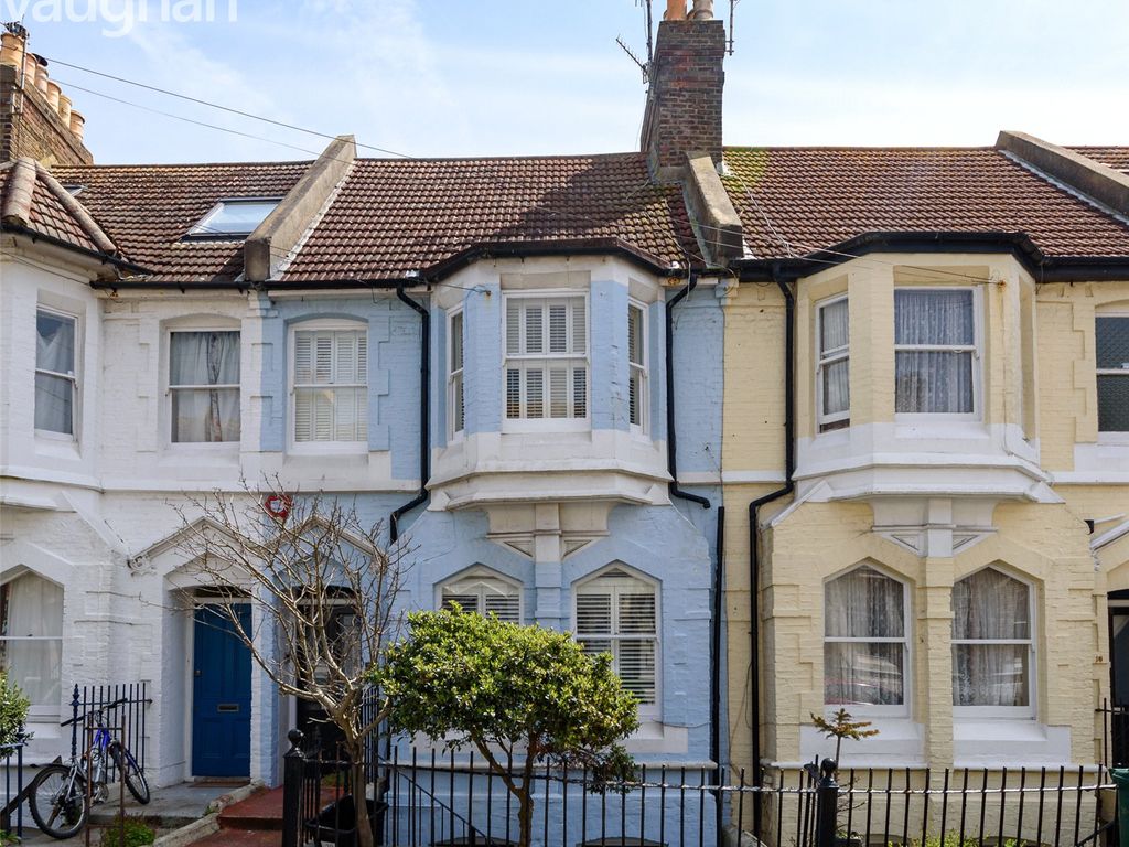 1 bed flat for sale in Rugby Place, Brighton, East Sussex BN2, £210,000