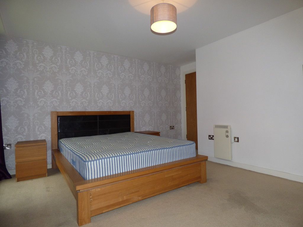 1 bed flat for sale in Moseley Road, Digbeth, Birmingham B12, £159,995