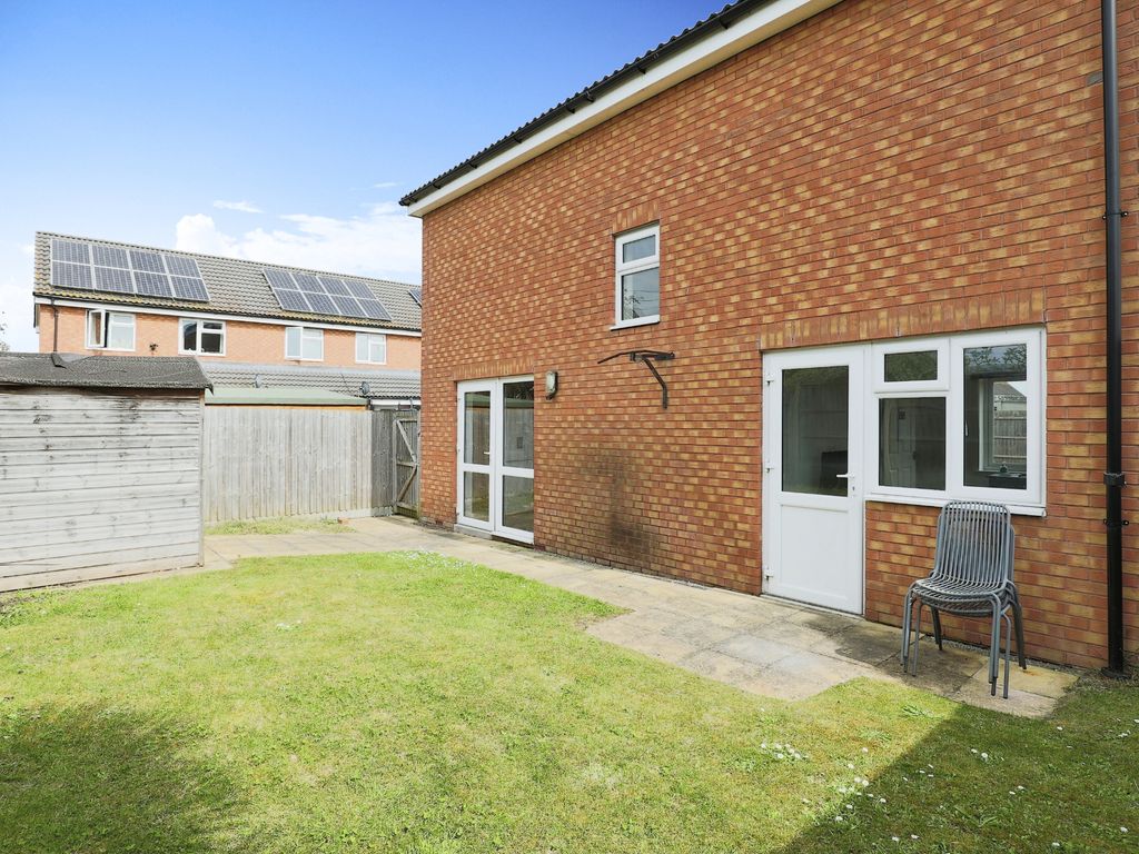 2 bed detached house for sale in Diamond Jubilee Court, Pershore WR10, £135,000