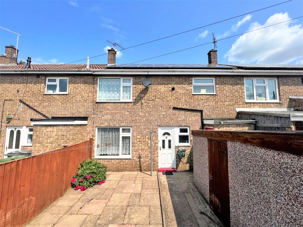 3 bed terraced house for sale in Hornsby Road, Grantham NG31, £160,000