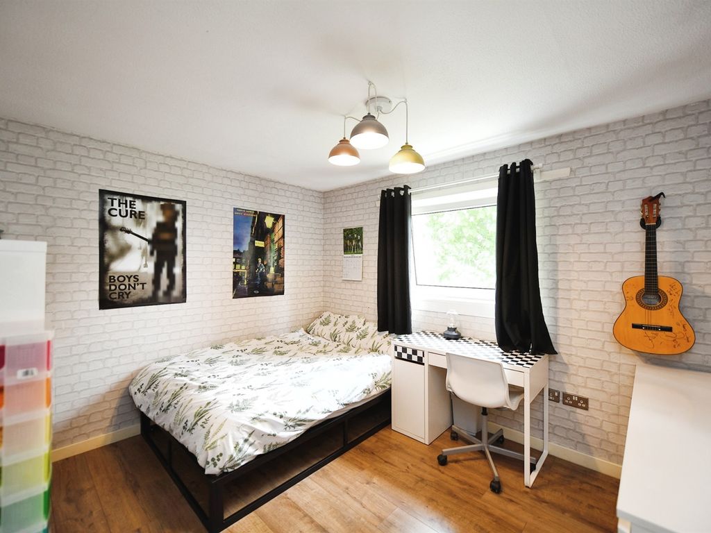 3 bed detached house for sale in Mount Avenue, Symington, Kilmarnock KA1, £165,000