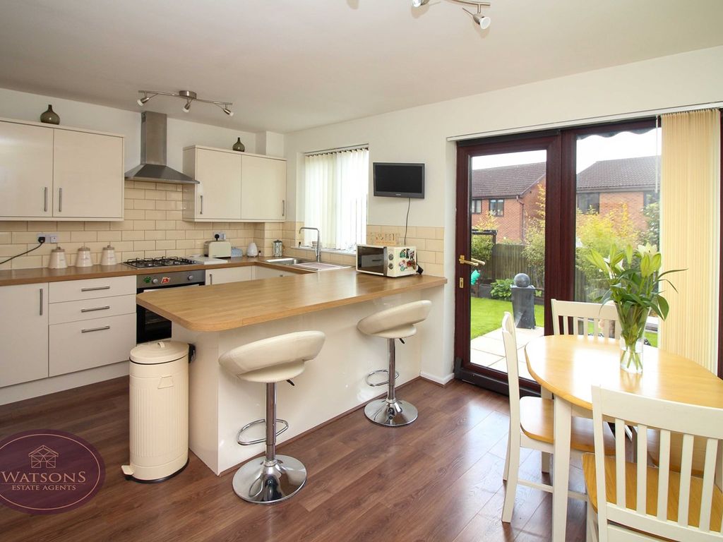 3 bed detached house for sale in Robina Drive, Giltbrook, Nottingham NG16, £240,000