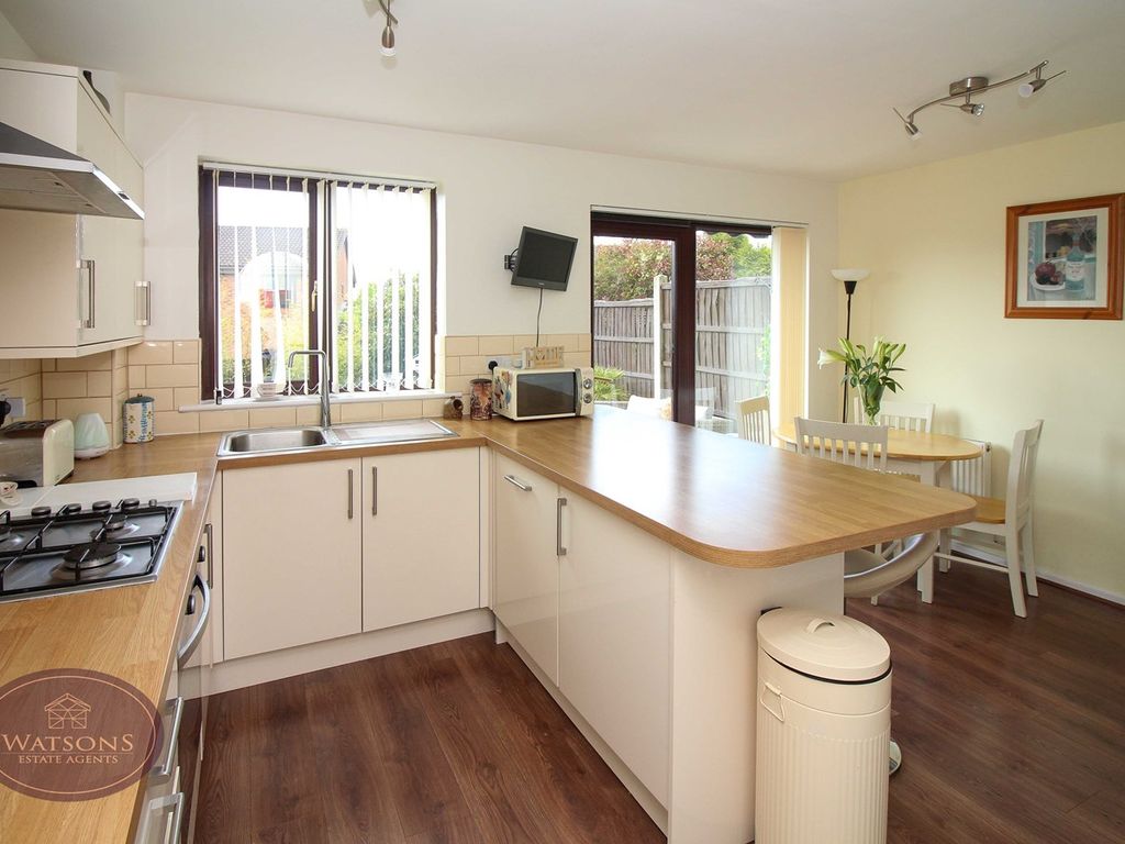 3 bed detached house for sale in Robina Drive, Giltbrook, Nottingham NG16, £240,000