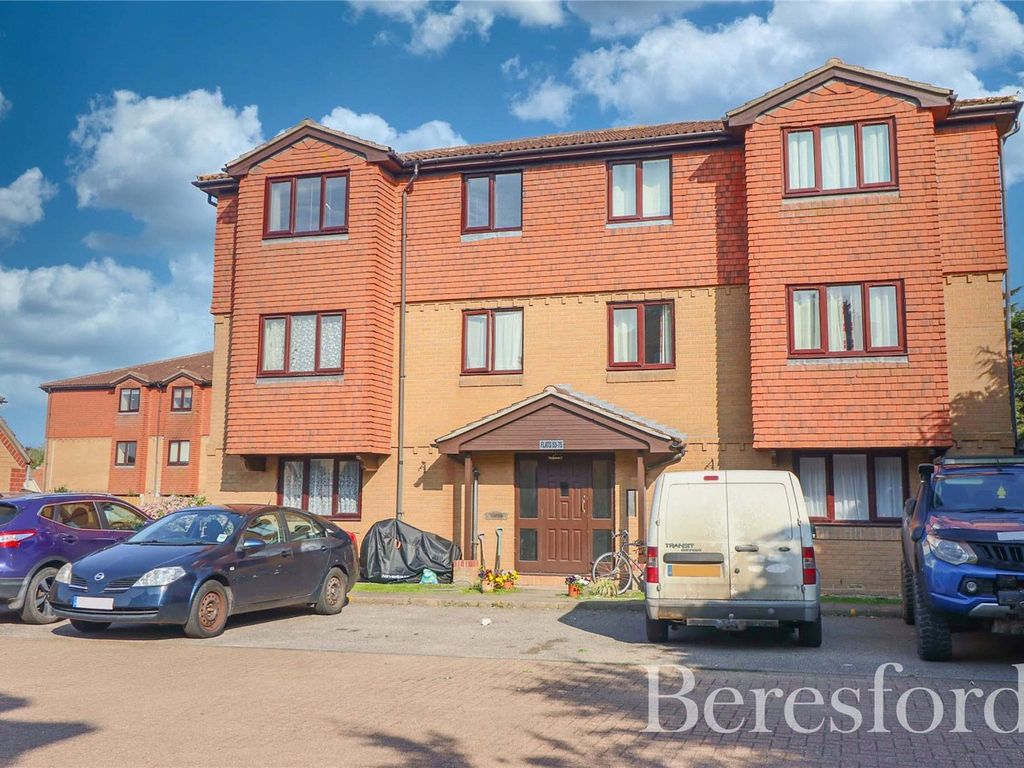1 bed flat for sale in Hunting Gate, Colchester CO1, £140,000