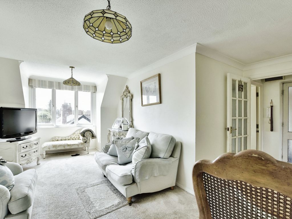 1 bed flat for sale in Acott Fields, Yalding, Maidstone, Kent ME18, £160,000