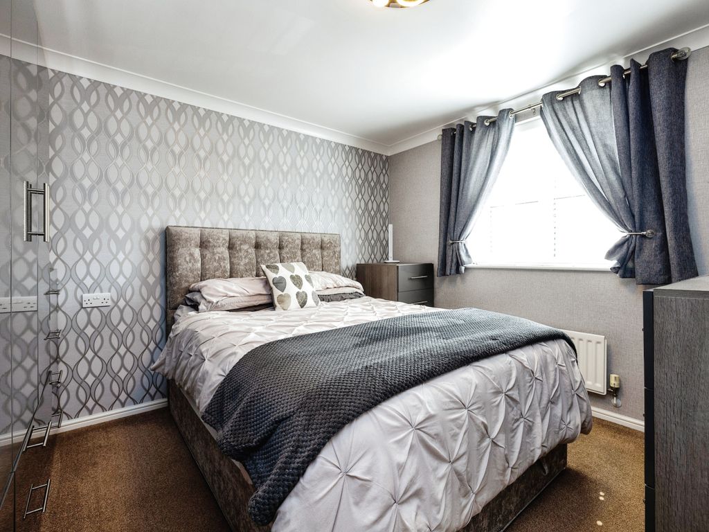 4 bed detached house for sale in King Drive, Bracebridge Heath, Lincoln LN4, £290,000